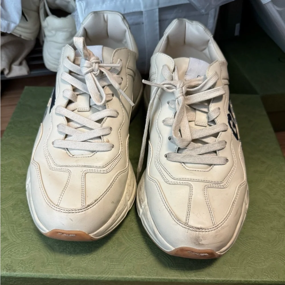 MEN'S RHYTON GUCCI LEATHER SNEAKER - Picture 6 of 7